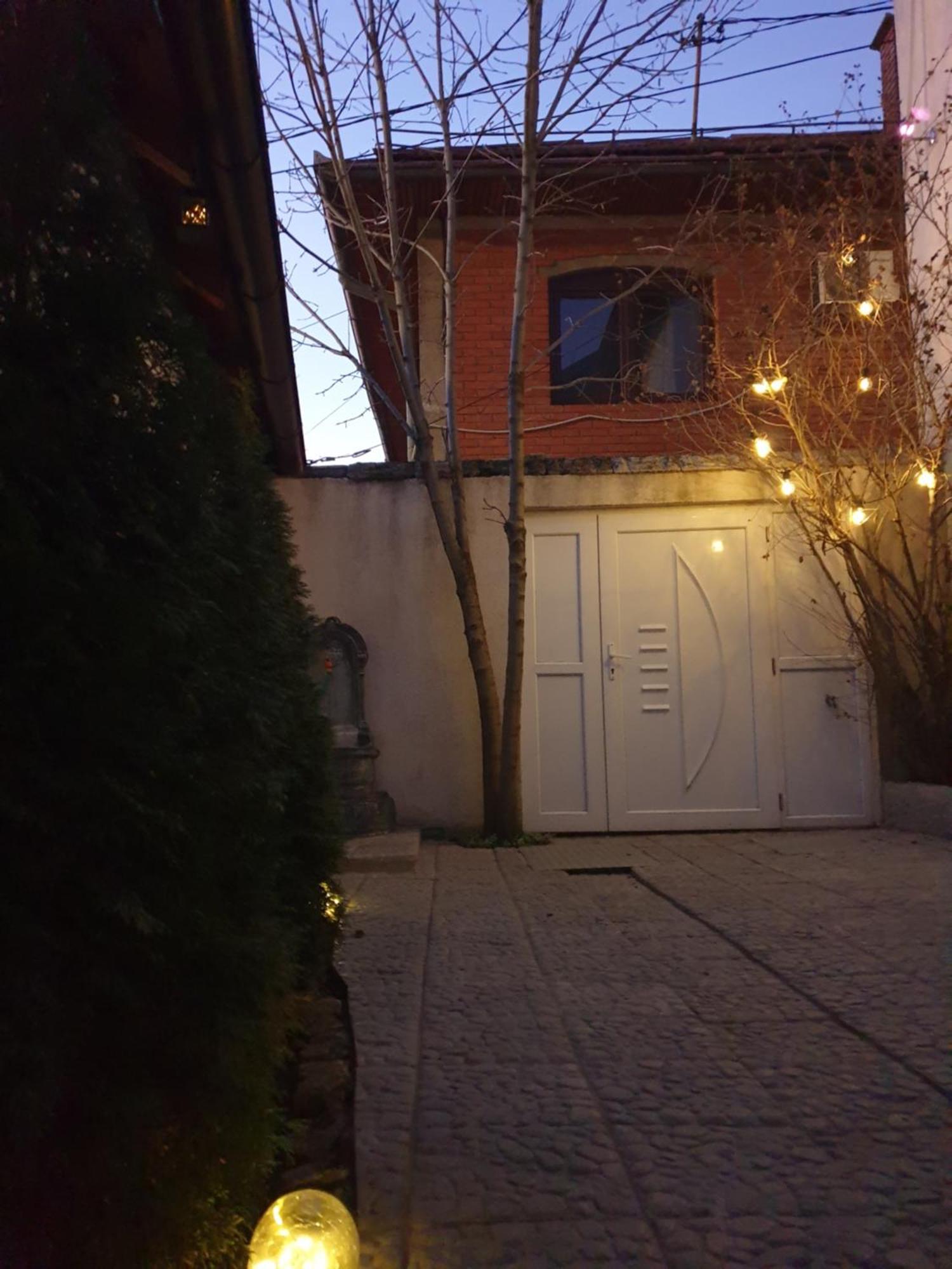 Apartments Old Town Сараево Экстерьер фото